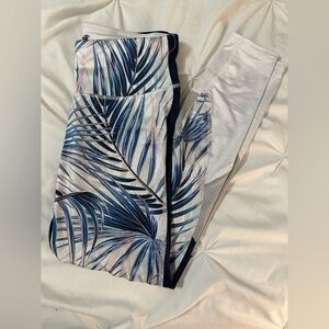 Avia 3/4th XSmall leggings